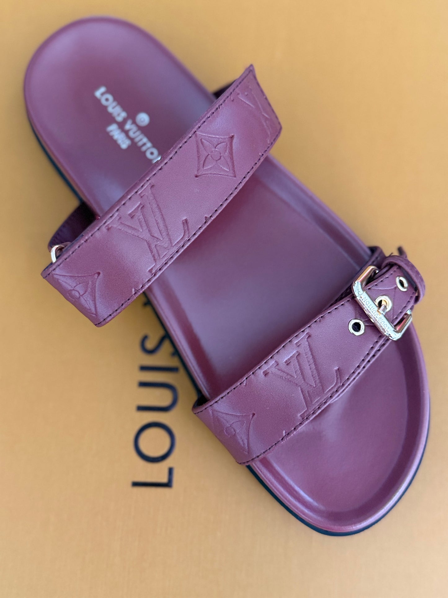 Sandals LV 2
